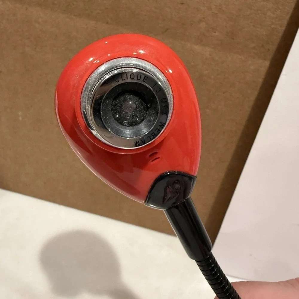 HUE‎ HD Webcam Red - Used